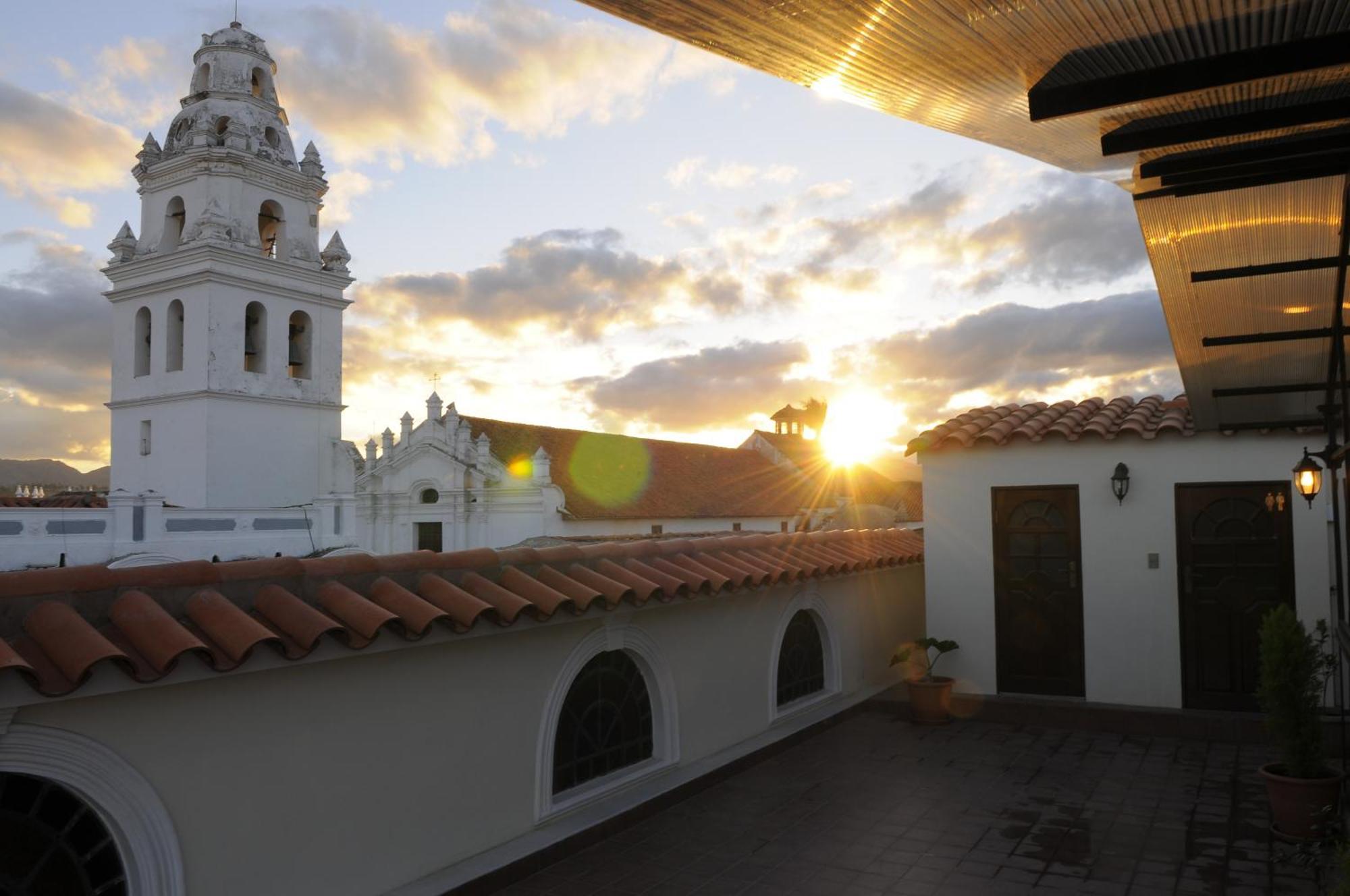 San Marino Royal Hotel Sucre Exterior photo